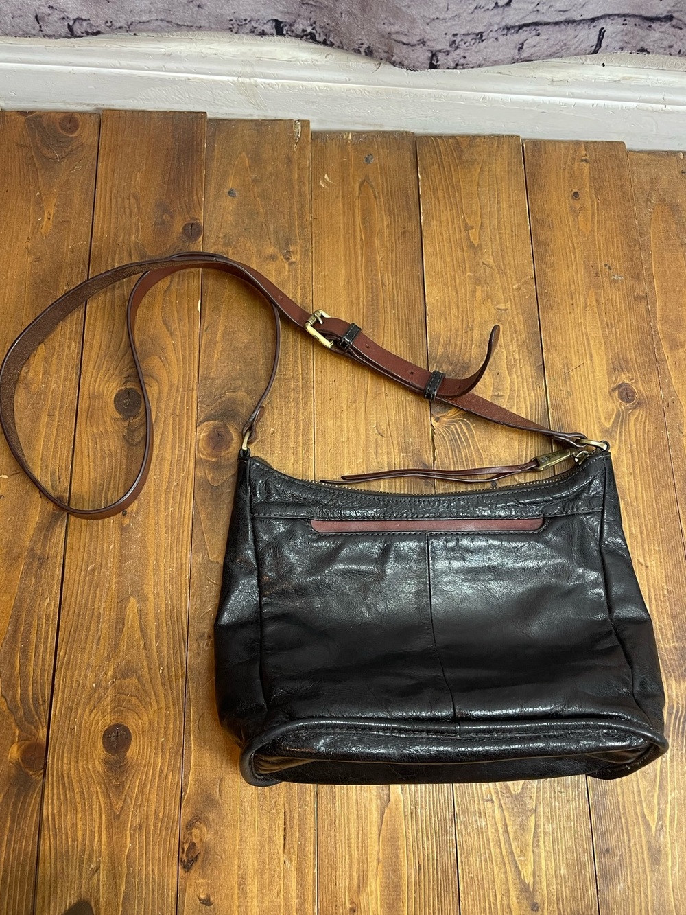 Hobo Aviva black leather purse